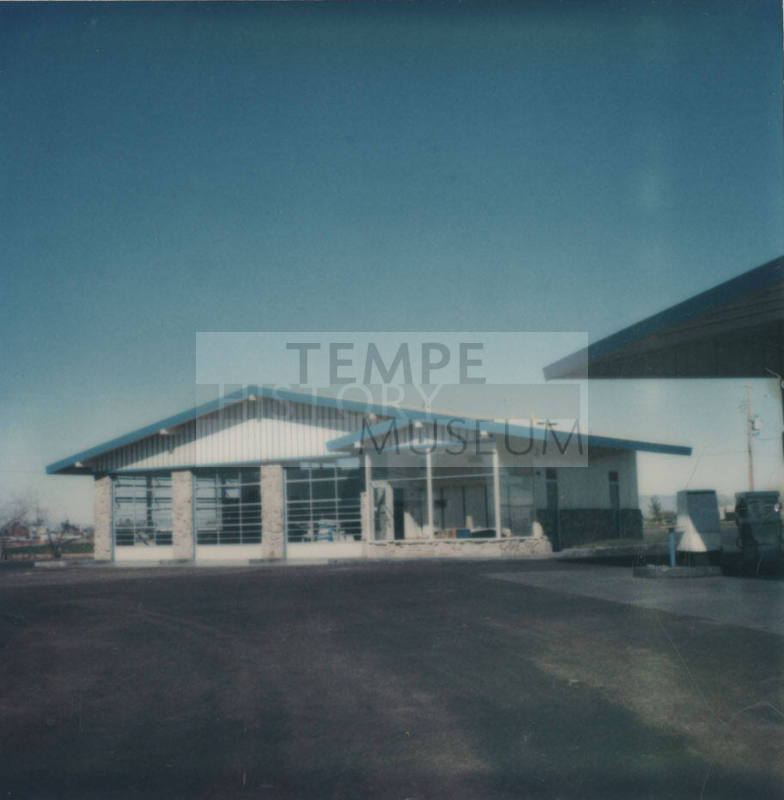 Rodriques and Son Gulf Gasoline Station - 2210 East Broadway Road, Tempe, Arizon