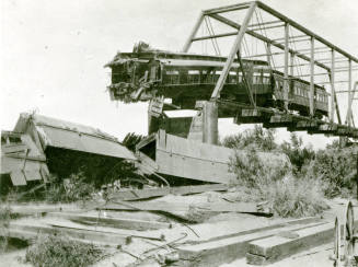 OS-145   Wreck of Maricopa and Phoenix Railroad train and bridge