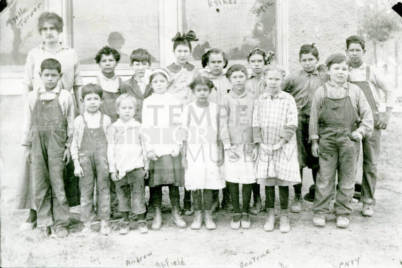 OS-158   Myrtle Turner and Elementary School Class