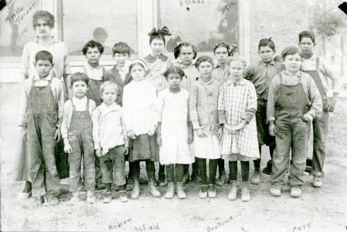 OS-158   Myrtle Turner and Elementary School Class