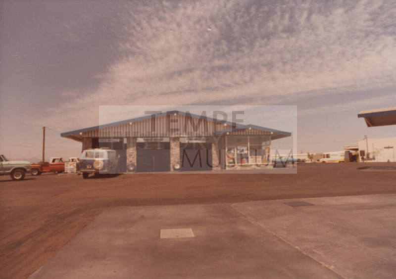 Go-Lo Gasoline Station - 2210 East Broadway Road, Tempe, Arizona