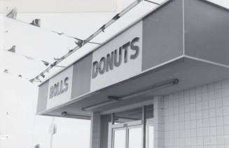 Dolly Madison Bakery Store - 2224 East Broadway Road, Tempe, Arizona