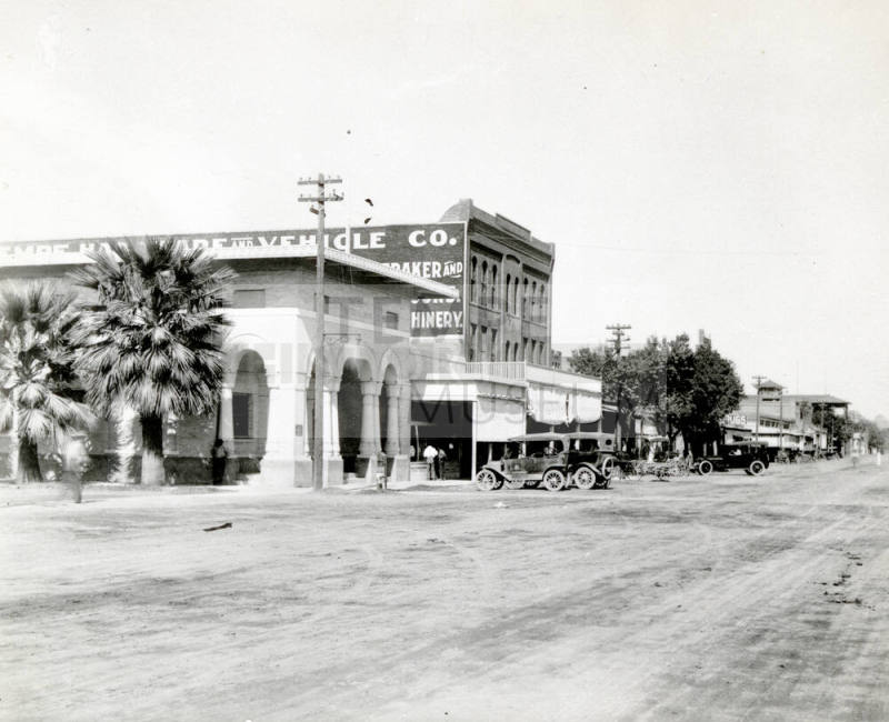 OS-192   Tempe National Bank-Mill Ave. and 6th St
