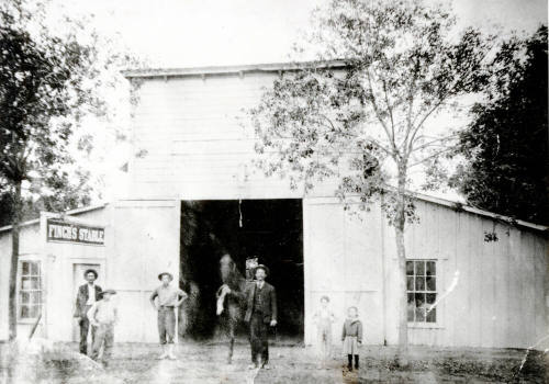 OS-174   Entrance to Finch's Stable