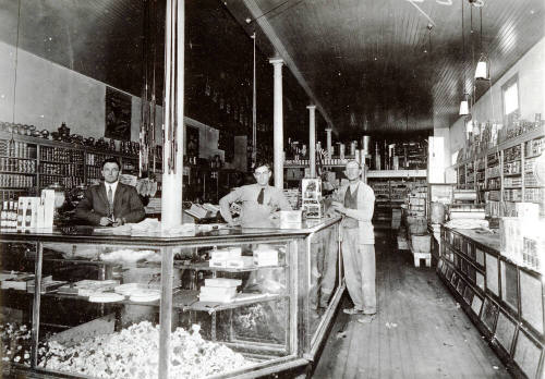 OS-202   Employees in Birchett Brothers Grocers