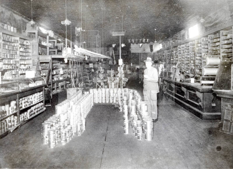OS-212   H.W. Rider Hardware Store-6th St. and Mill