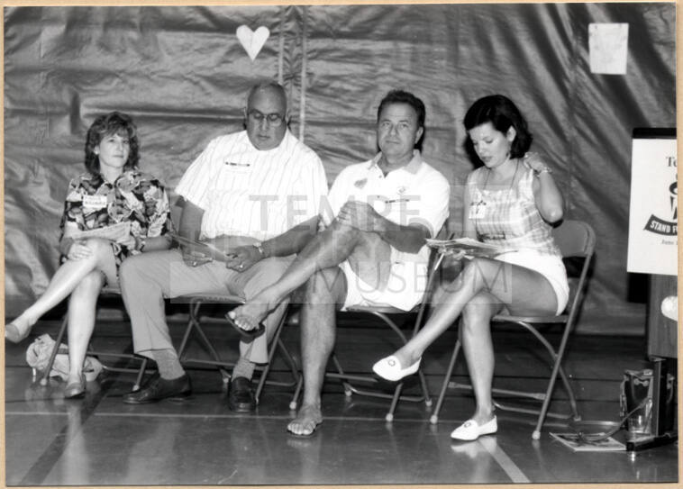 Photo of Councilman Arredondo seated with Stand For Children event participants.