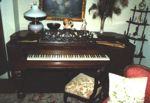 Piano, Square
