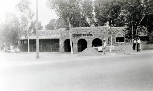 OS-247   Tempe Beach Bath House located in Tempe Beach Park