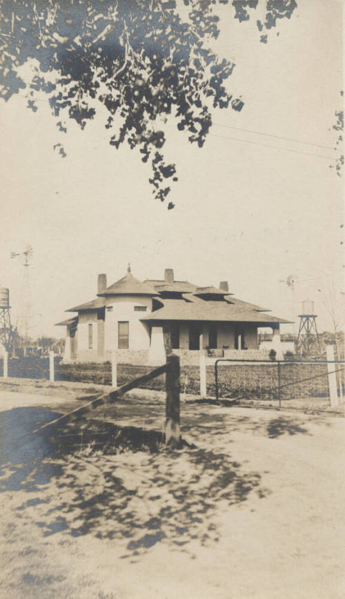 Exterior of Unknown House