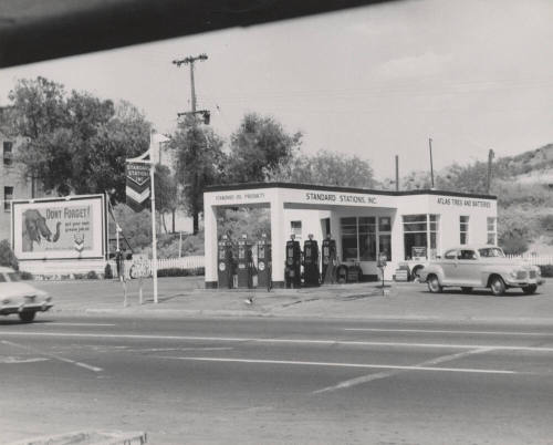Standard Oil Station on Mill Avenue
