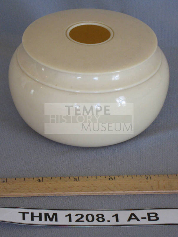 Receiver with Lid, Hair