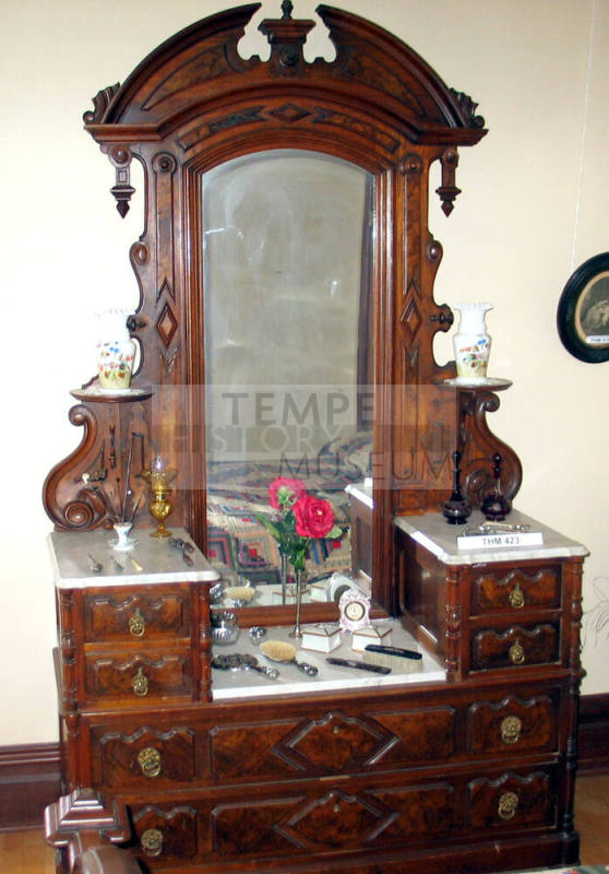 Bedroom suite