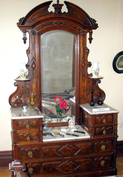 Bedroom suite