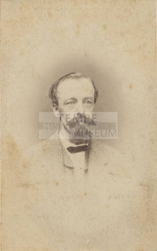 Shoulder, Man, Neck Tie and Light Jacket