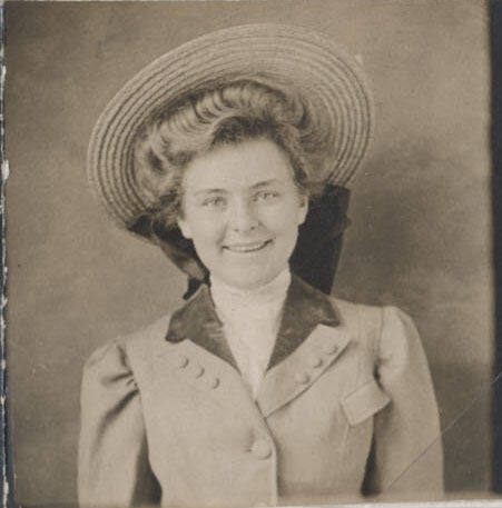 Bust, Woman, Broad Brimmed Hat