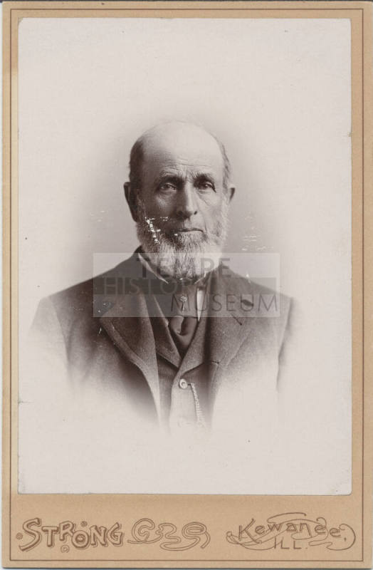 Shoulder, Man, Business Suit and Beard