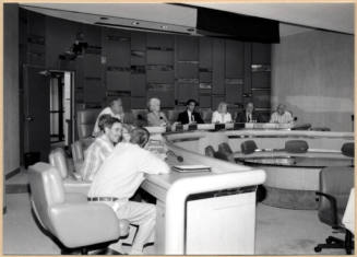 Photograph of the Tempe City Council at the Town Lake contract signing