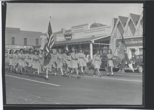 Girl Scouts Troop 8 in Parade