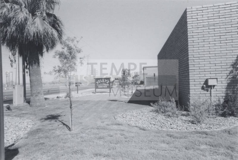 Kelly's Transmission Service - 221 South Hayden Road, Tempe, Arizona