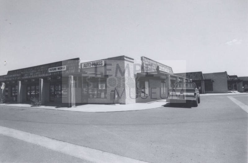 Big A Auto Parts Plac - 935 East Guadalupe Road, Tempe, Arizona