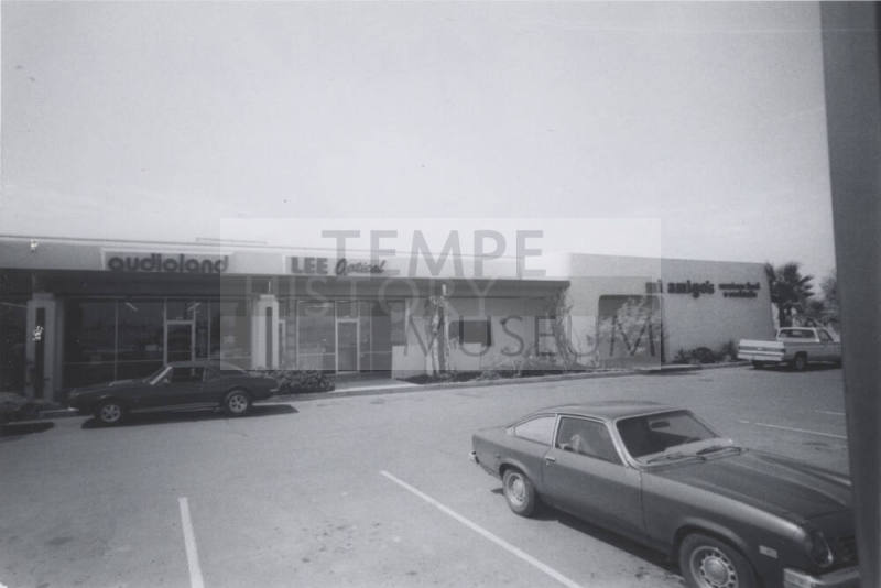 Lee Optical Store - 1707 East Guadalupe Road, Tempe, Arizona