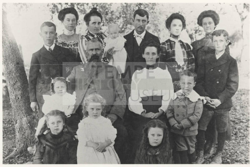 Outdoor Portrait of the Anderson Family