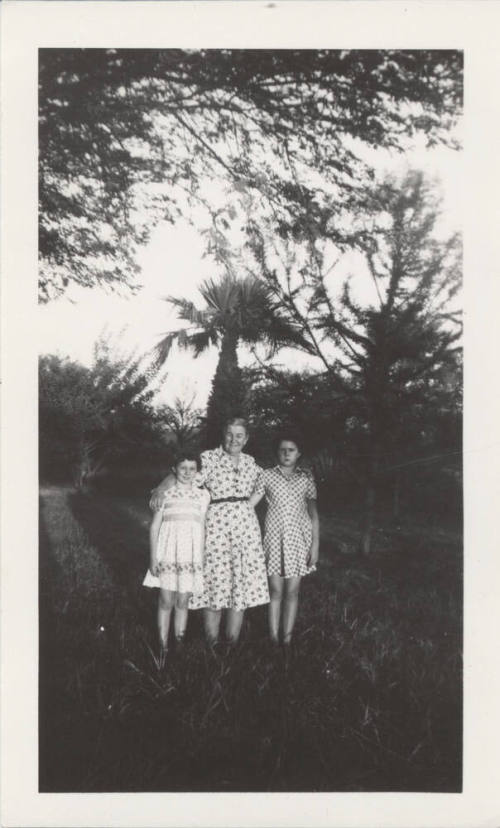 Betty and Barbara Allen with Nettie Rice
