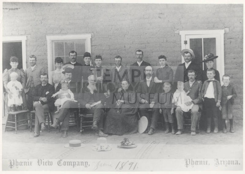 Outdoor Portrait of the Austin Family