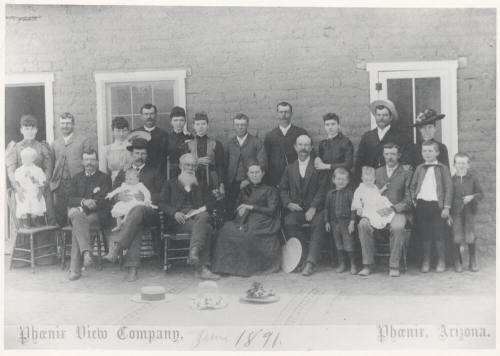 Outdoor Portrait of the Austin Family