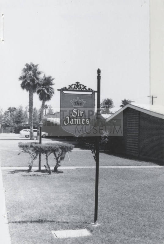 The Sir James Apartments - 2205 South Granada Drive, Tempe, Arizona