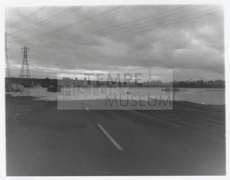 A road submerged by the flooded Salt River