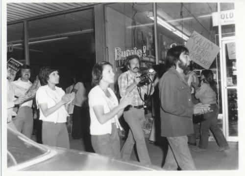 United Farm Worker's Gallo wine protest at Hayden Plaza