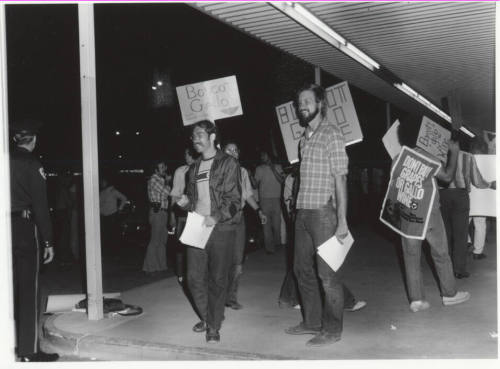 United Farm Worker's Gallo wine protest at Hayden Plaza