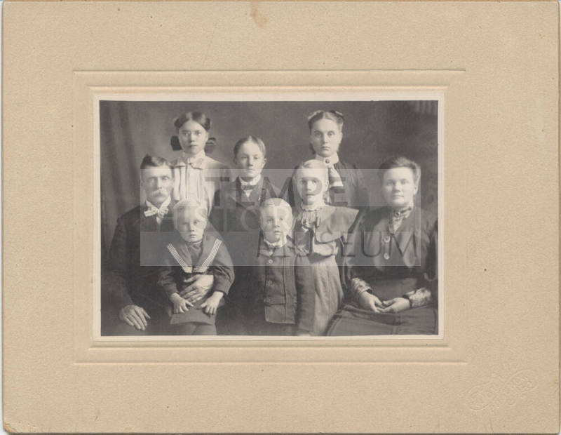 Portrait of Gililland Family