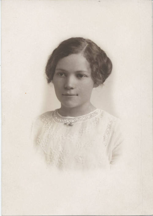 Portrait of Estelle Craig