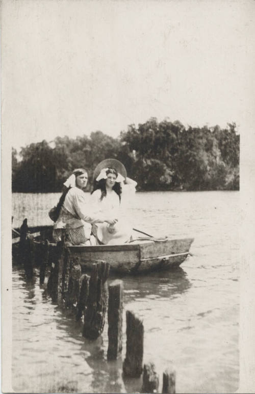 Estelle Craig and Mae Mather