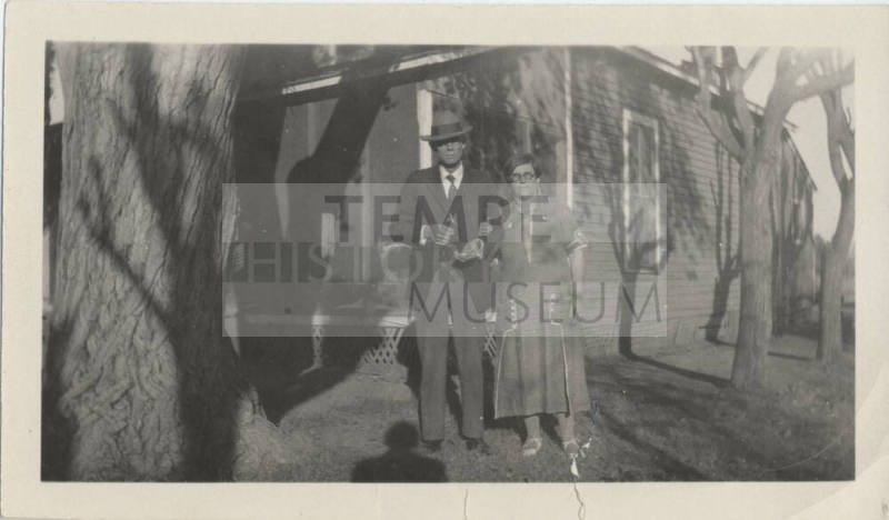 Photograph of Mr. and Mrs. Frank Larsen