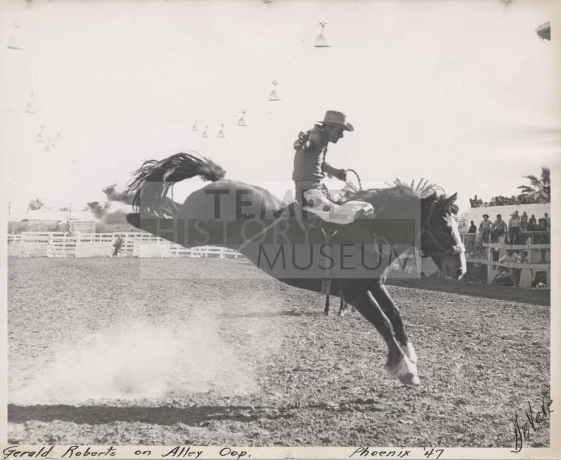 B/W photo of Gerald Roberts on Ally Oop at the 1947 Phoenix Rodeo