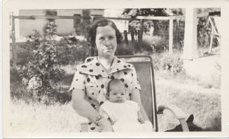 Photograph of Elna Rae Simpson