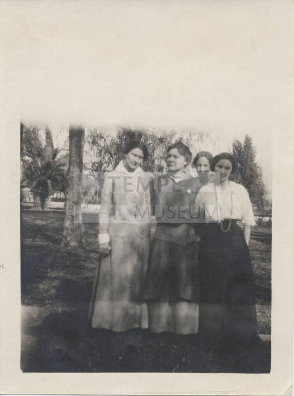 Eva Teeter with the April Glenn Group