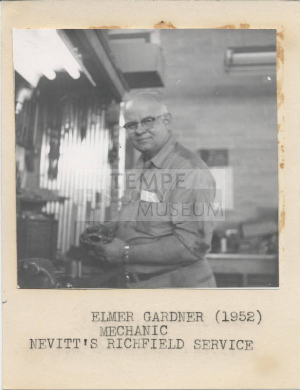 Elmer Garder -Mechanic-Nevitt's Richfield