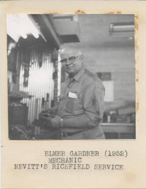 Elmer Garder -Mechanic-Nevitt's Richfield