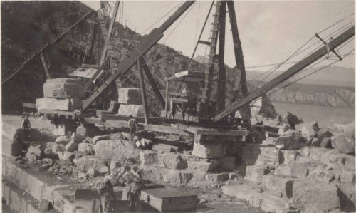 Construction of Roosevelt Dam