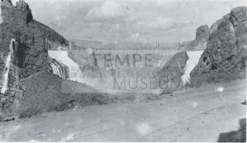 View of Roosevelt Dam in Spring