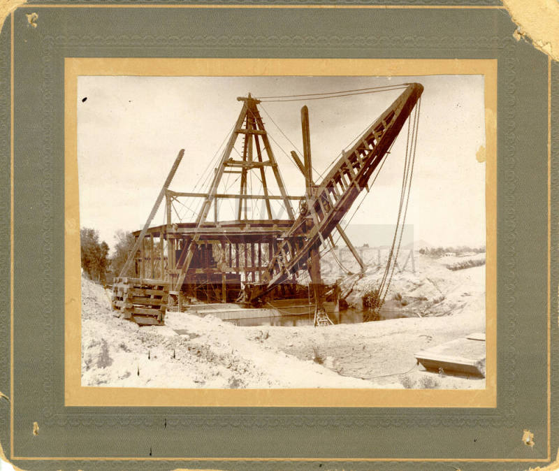 Steam Dredge on the Consolidated Canal