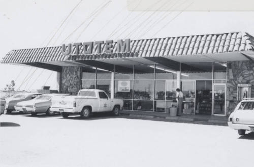 U-Totem Grocery Store - 926 East Guadalupe Road, Tempe, Arizona