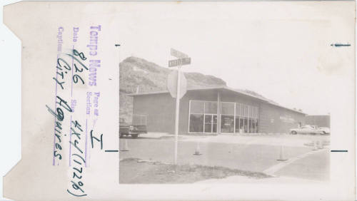 Bauer's Parts and Equipment, 5th and Myrtle