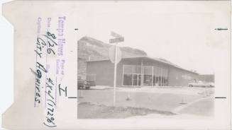 Bauer's Parts and Equipment, 5th and Myrtle