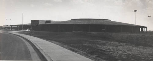 Aguilar Elementary School 5800 S. Forest